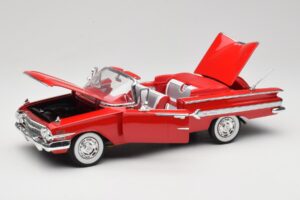 Chevrolet Impala Кабриолет Червен Welly 1:18 9864W Метал — снимка 2 от 8