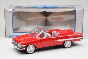 Chevrolet Impala Кабриолет Червен Welly 1:18 9864W Метал — снимка 8 от 8