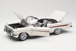 Chevrolet Impala Кабриолет Бял Sun Star 1:18 3405 Метал — снимка 2 от 8
