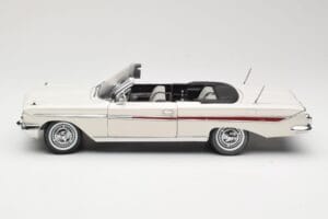 Chevrolet Impala Кабриолет Бял Sun Star 1:18 3405 Метал — снимка 4 от 8