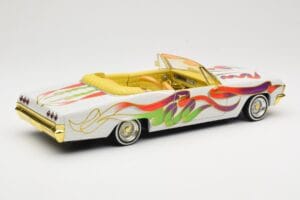 Chevrolet Impala Lowrider White Metallic Hot Wheels 1:18 27635 Метал — снимка 3 от 8