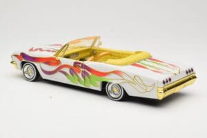 Chevrolet Impala Lowrider White Metallic Hot Wheels 1:18 27635 Метал — снимка 7 от 8