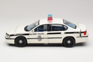 Chevrolet Impala Military Police Maisto 1:18 36611 Метал — снимка 3 от 6