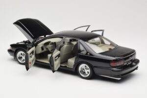 Chevrolet Impala SS Черен AUTOart 1:18 71091 Метал — снимка 5 от 8