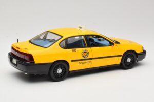 Chevrolet Impala Такси Maisto 1:18 36617 Метал — снимка 3 от 8