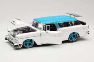 Chevrolet Nomad Бял Maisto 1:18 32613 Метал — снимка 2 от 8