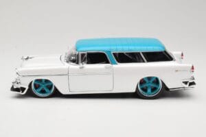 Chevrolet Nomad Бял Maisto 1:18 32613 Метал — снимка 4 от 8