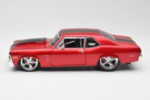 Chevrolet Nova SS Coupe Червен Maisto 1:18 31083-M1 Метал — снимка 4 от 8