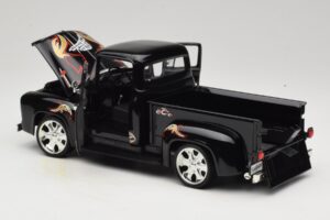Chevrolet Old School Cody Project Truck & Chopper Set Joyride 1:18 33911 Метал — снимка 5 от 8