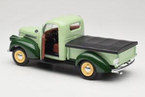 Chevrolet Pickup Зелен Solido 1:18 8063 Метал — снимка 5 от 8