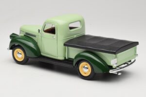 Chevrolet Pickup Зелен Solido 1:18 8063 Метал — снимка 7 от 8