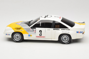Opel Manta 400 Group B Rally Tour de Corse 1984 С Chevrolet G30 Сервизен Ван Otto 1:18 OT491 Смола — снимка 9 от 13