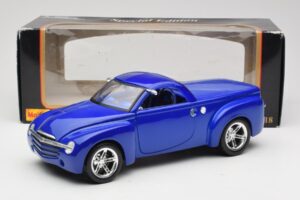 Chevrolet SSR Concept Син Maisto 1:18 531612 Метал — снимка 8 от 8