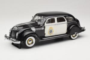 Chrysler Airflow Полицейска Кола Signature Models 1:18 CCSM01 Метал