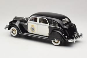 Chrysler Airflow Полицейска Кола Signature Models 1:18 CCSM01 Метал — снимка 5 от 6
