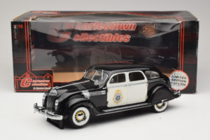 Chrysler Airflow Полицейска Кола Signature Models 1:18 CCSM01 Метал — снимка 6 от 6