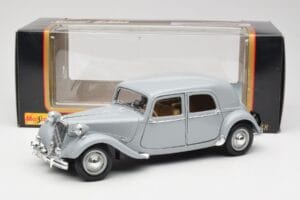 Citroen 15CV 6 Cyl Сив Maisto 1:18 50313 Метал — снимка 8 от 8