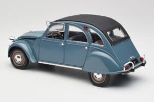 Citroen 2CV Bleu Nuit Solido 1:18 8028 Метал — снимка 5 от 6
