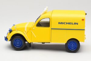 Citroen 2CV Fourgonnette Michelin Bibendum Norev 1:18 181502 Метал — снимка 3 от 6