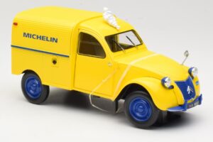Citroen 2CV Fourgonnette Michelin Bibendum Norev 1:18 181502 Метал — снимка 4 от 6