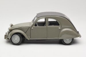 Citroen 2CV Сив Maisto 1:18 31834 Метал — снимка 4 от 8