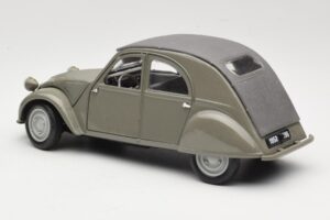 Citroen 2CV Сив Maisto 1:18 31834 Метал — снимка 7 от 8