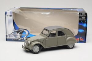 Citroen 2CV Сив Maisto 1:18 31834 Метал — снимка 8 от 8