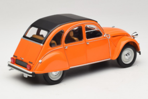 Citroen 2CV Оранжев Minichamps 1:18 150111504 Метал — снимка 3 от 8