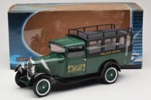 Citroen C4 F Palace Hotel Зелен Solido 1:18 118303-00 Метал — снимка 6 от 6