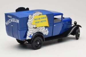 Citroen C4 F Pas de Pneus Trop Petit Син Solido 1:18 151235-00 Метал — снимка 3 от 8