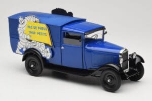Citroen C4 F Pas de Pneus Trop Petit Син Solido 1:18 151235-00 Метал — снимка 6 от 8