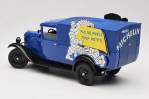Citroen C4 F Pas de Pneus Trop Petit Син Solido 1:18 151235-00 Метал — снимка 7 от 8