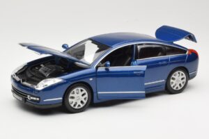 Citroen C6 Син Bburago 1:18 18-12073 Метал — снимка 2 от 8
