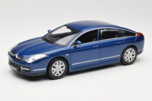 Citroen C6 Син Bburago 1:18 18-12073 Метал
