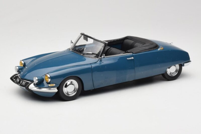 Citroen DS 19 Кабриолет Червен Sun Star 1:18 4742 Метал