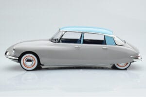 Citroen DS 19 Сив Norev 1:18 181763 Метал — снимка 3 от 6