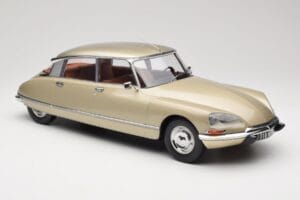 Citroen DS 23 Pallas Бежов Norev 1:12 121730 Метал — снимка 4 от 6
