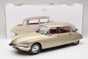 Citroen DS 23 Pallas Бежов Norev 1:12 121730 Метал — снимка 6 от 6
