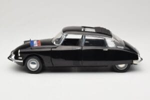 Citroen DS Presidentielle Сив Solido 1:18 8035 Метал — снимка 4 от 8