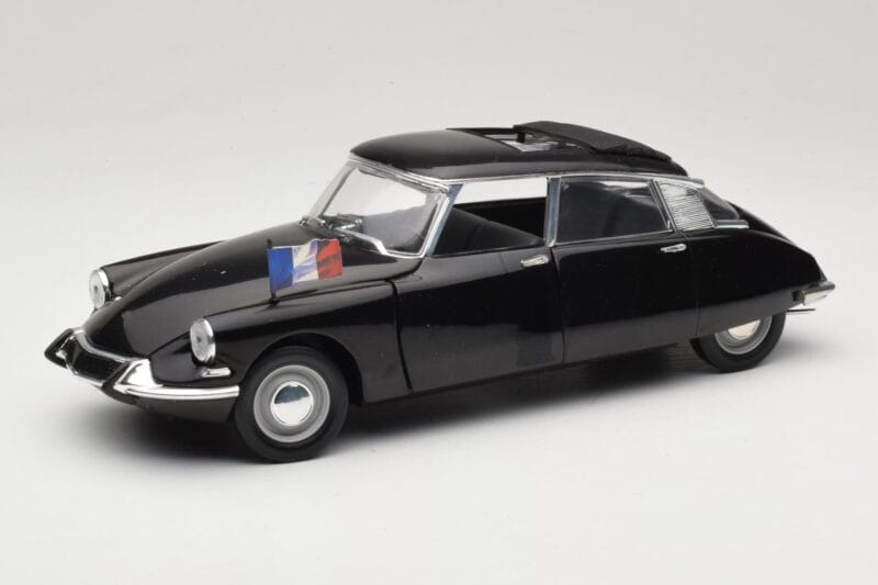 Citroen DS Presidentielle Сив Solido 1:18 8035 Метал