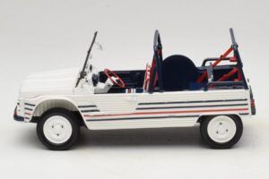 Citroen Mehari Син Бял Червен Norev 1:18 181805 Метал — снимка 4 от 7