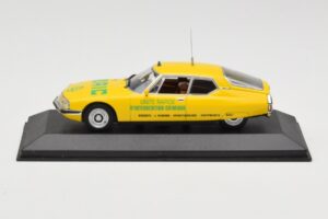 Citroen SM Maserati Unite Rapide d'Intervention Chimique Minichamps 1:43 400111091 Метал