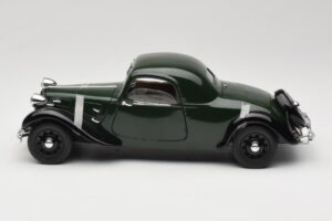 Citroen Traction Avant 11 Coupe Зелен Solido 1:18 8179 Метал — снимка 4 от 8