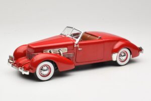Cord 812 Кабриолет Червен American Muscle 1:18 32158 Метал