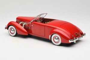 Cord 812 Кабриолет Червен American Muscle 1:18 32158 Метал — снимка 7 от 8
