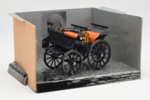 Daimler Motorkutsche 1886 Minichamps 1:24 B66040002 Метал — снимка 2 от 4
