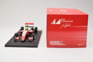Dallara Mercedes F317 #4 M. Schumacher Prema Theodore Racing European F3 Champion 2018 Minichamps 1:18 517181804 Метал — снимка 6 от 6