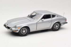 Datsun 240Z S30 Сребрист Sun Star 1:18 3503 Метал