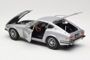 Datsun 240Z S30 Сребрист Sun Star 1:18 3503 Метал — снимка 5 от 8
