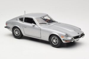 Datsun 240Z S30 Сребрист Sun Star 1:18 3503 Метал — снимка 6 от 8
